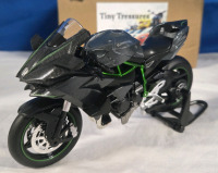 New | Tiny Treasures Kawasaki H2R Diecast Collectible | Measures 6.5" L 2.5" W 4" H