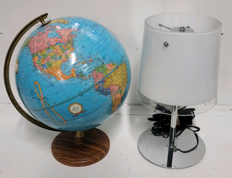12" Imperial Globe on Stand & 3-Light Desk Lamp w/Dimmer Switch - Working (bulbs included)