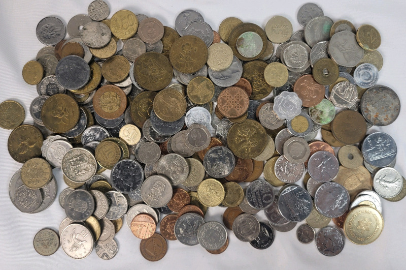 3lbs+ World Coin & Token Lot . China , Canada , Denmark , USA , Great Britain plus more