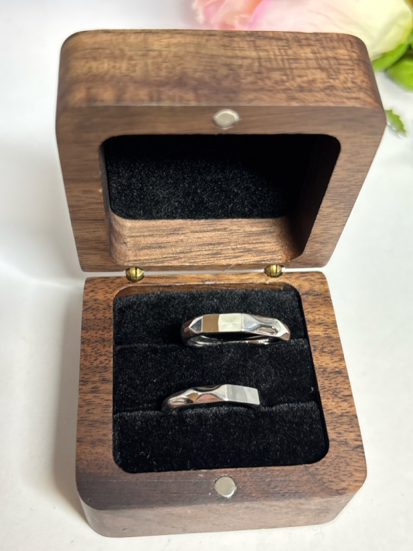 New Two 925S Sterling Band Rings Double Wood Ring Box Velvet Cushion Size 9.5 & 7
