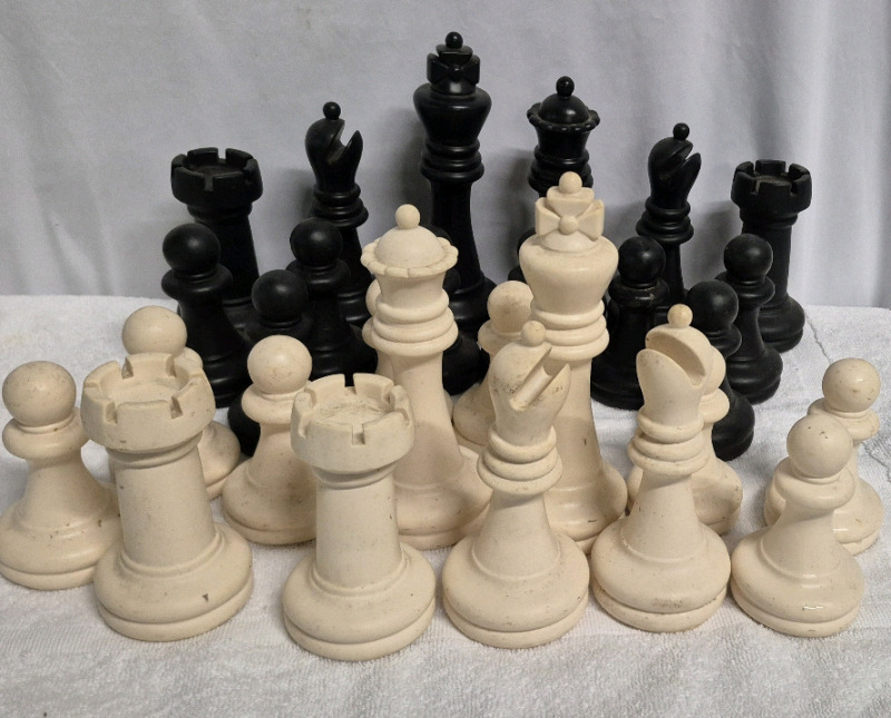 28 Large Chess Pieces - 4.5 to 8.5" Tall