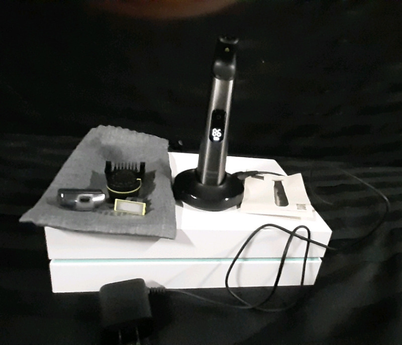 NEW without Box. Philips One Blade Trimmer