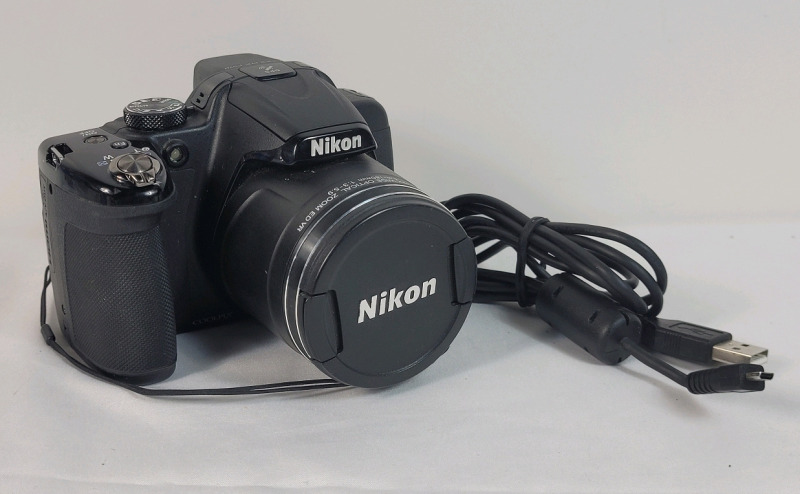 Nikon COOLPIX P520 18.1MP Digital Point & Shoot Camera . Tested , Powers Up . Not Tested Beyond Power Up