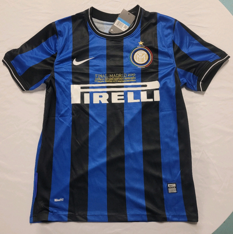 New Men's Medium Inter Milan 2009-10 Retro Euro Cup Final Soccer Jersey .