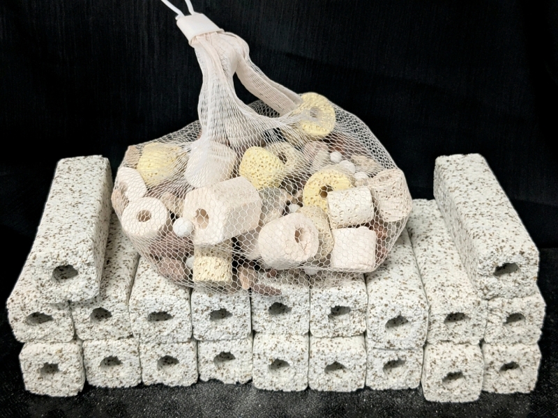 [Aquarium Media] 20 New 3.6" Long Ceramic Bio Media Blocks for Aquariums & New Bag of Filter Media