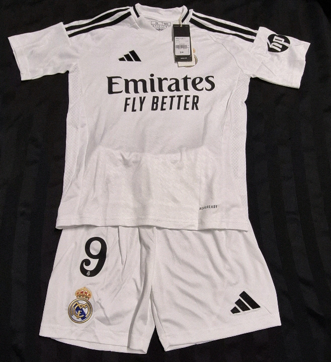 New Kids Size 24 (5-6yrs) ADIDAS Madrid Home #9 MBAPPE Jersey & Shorts Slim Fit