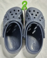 New Kids Size 12 CROCS Classic Clogs Navy