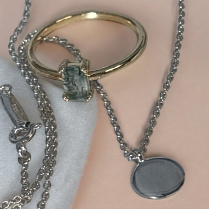 New 925 Sterling Silver Delicate Necklace Gold Plated Size 8 Earthy Green Baguette Cut Stone Ring