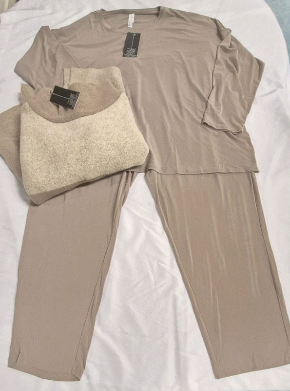 3 New Women's sz 3X Tops & Pants by Marla Wynne