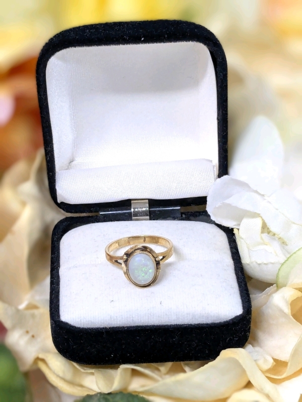Fiery 10k Gold Stamped Size 6 Ring with Glorious Bezel-Set Oval Opal Stone