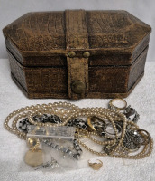 Vintage AS IS Jewelry 10K Gold Ring & Jewelry Box