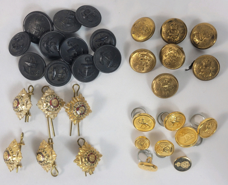 Vintage Canadian Military Buttons .