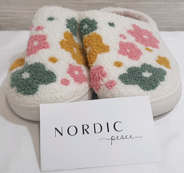 New Nordic Peace Floral Slippers