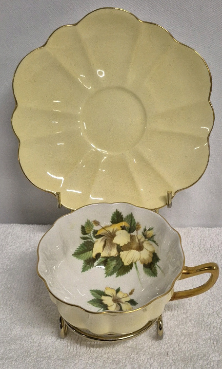 Shelley Teacup & Saucer - Yellow