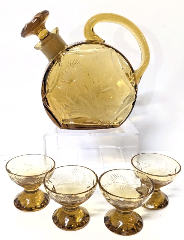 Vintage Amber Glass Cut Daisy Design Mini Decanter + 4 Small Glasses &bull; Decanter 5.75" Tall