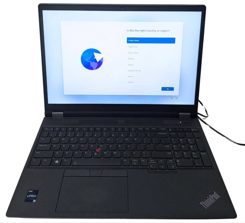16" LENOVO THINKPAD P16 Gen 2 Laptop i7 &bull; 13850HOX (3GHz,); 16GN &bull; 512GB **Cracked Bezel** w Power Cable & Restored to Factory Settings