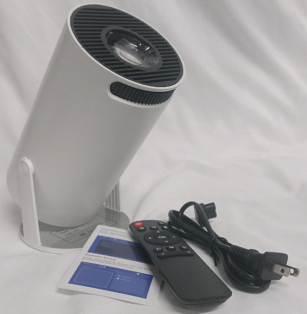 New | Home Theatre Ultra HD Projector | HD or USB | Measures 7" Tall