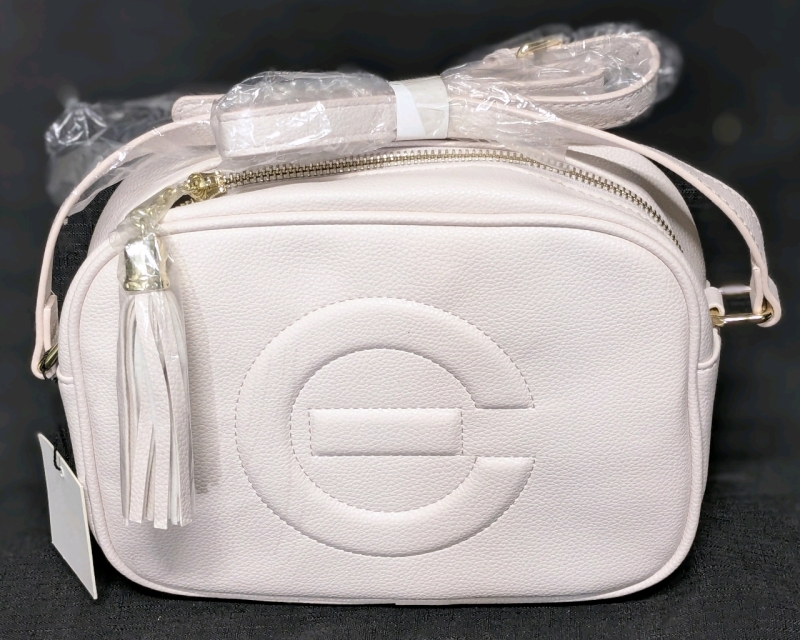 New ELIZABETH GRANT Powder Pink Pebble PU Leather Crossbody Purse Bag with Gold Hardware &bull; 9" x 3" x 6.5"