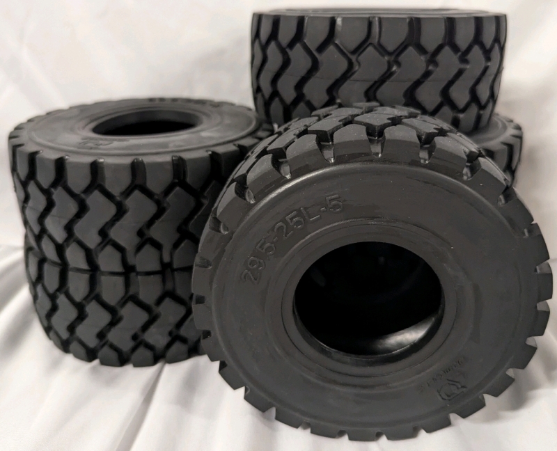 6 New JD Model 1/14 Loader Model 137mm Tire JDM-82. See Photos for Full Measurements.