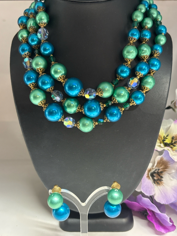 Richelieu 3 Strand Pearl & Crystal Necklace Matching Earrings