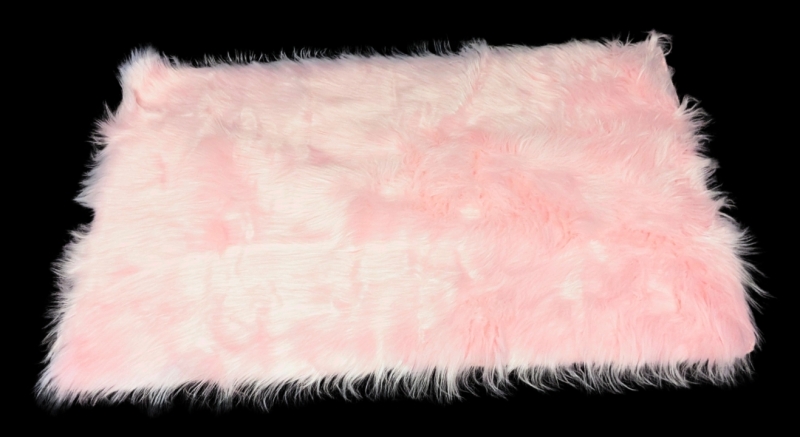New Adorable Pink Shag Fake Fur Throw Rug &bull; 23.5" x 35.25"