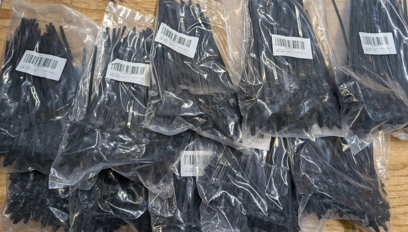 1000 (10x 100 count) New XINGO Fir Tree Push Mount Cable Zip Ties. Heavy Duty 8.3"x0.22" 2 in 1 Self Locking & UV Resistant. Retails for $20 each, $200 Total Value!