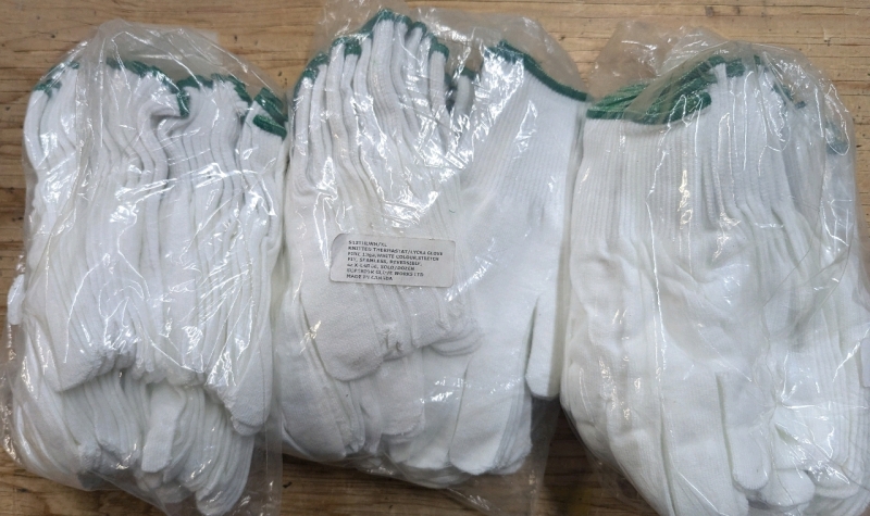 32 New XL Superior Gloves Knitted Thermostat/Lycra Gloves. 13 Gage.