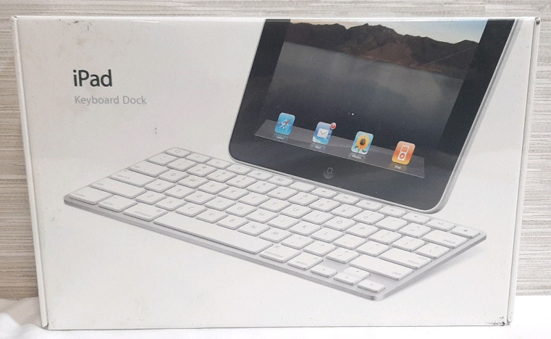 New iPad Keyboard Dock (1st Gen)