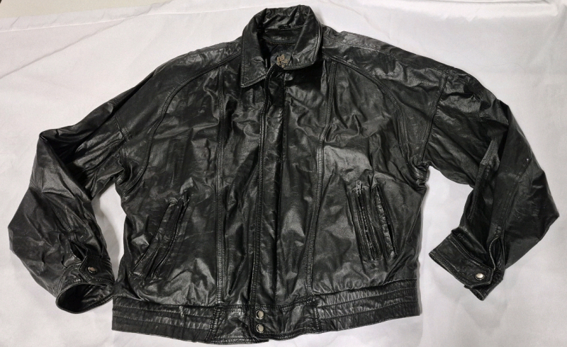 Barnes & Baker Men's sz 48 Leather Jacket