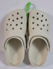 New M6/W8 CROCS Classics , Tan .