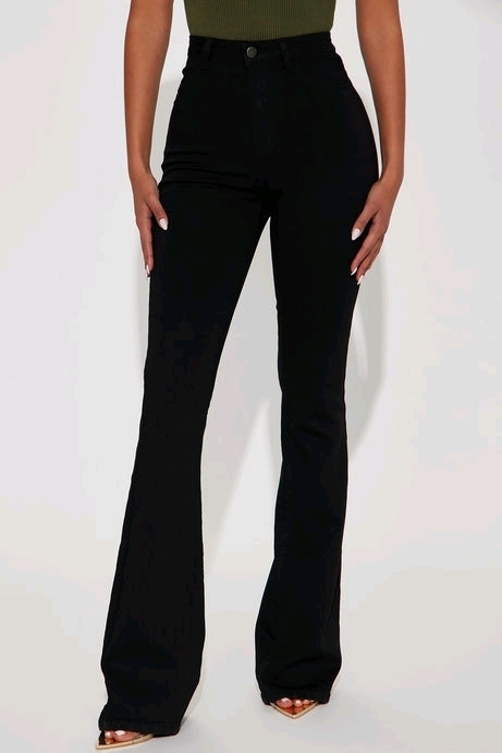 New Women's size 15 Deep in My Soul Flare Jeans Black by Fashion Nova