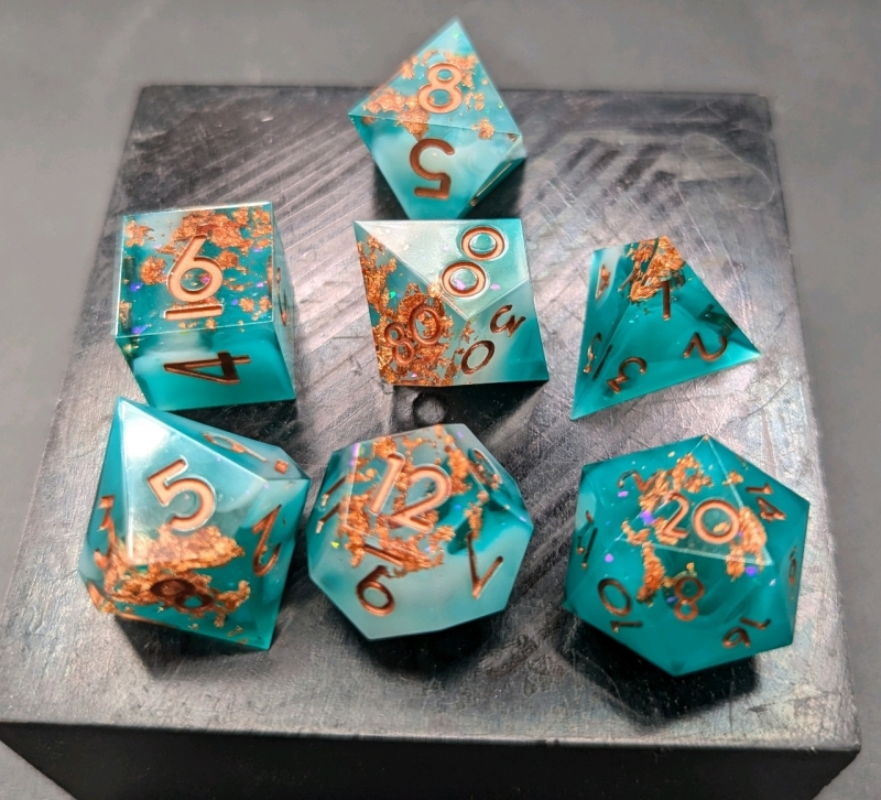 New 7 Piece Resin Polyhedral Dice Set. For Dungeons & Dragons, Pathfinder or other Table Top Rpg's