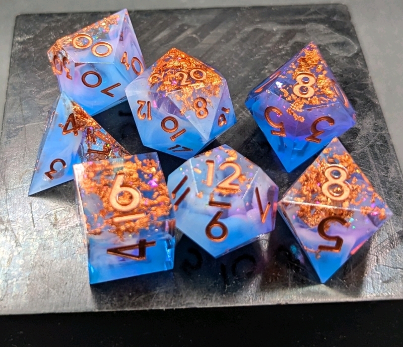 New 7 Piece Resin Polyhedral Dice Set. For Dungeons & Dragons, Pathfinder or other Table Top Rpg's