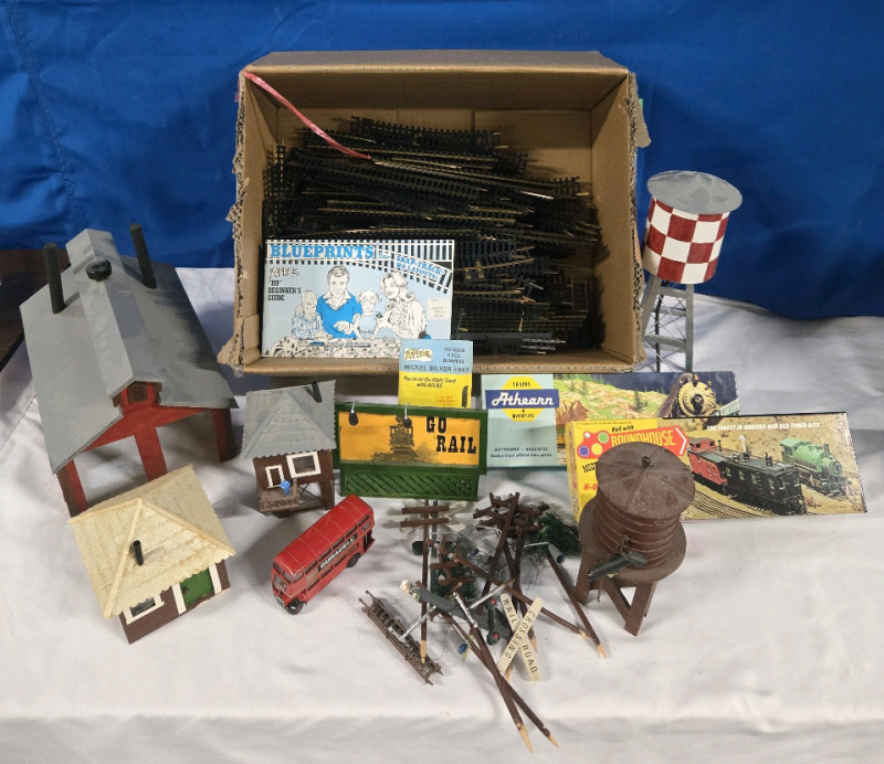Large Model Train Set | Includes But Isnt Limited To; Snap-Track W/ Blueprints, Scenery & Model Train Kits