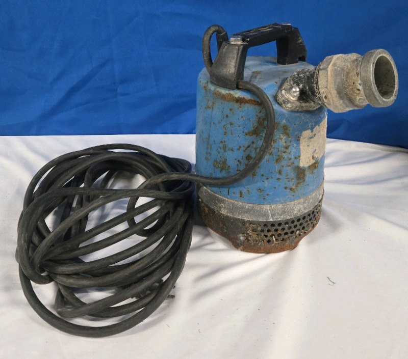 Electric Compact Submersible Pump | * Tested For Power *