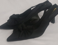 New | Women's Size 42 | Pointed Black 3" Heels w/ Bow