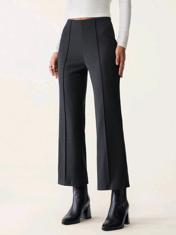 New Size Large OLG Women's Kickout Pull-On Cropped Flare Pant - Blue Charcoal Retails for $55