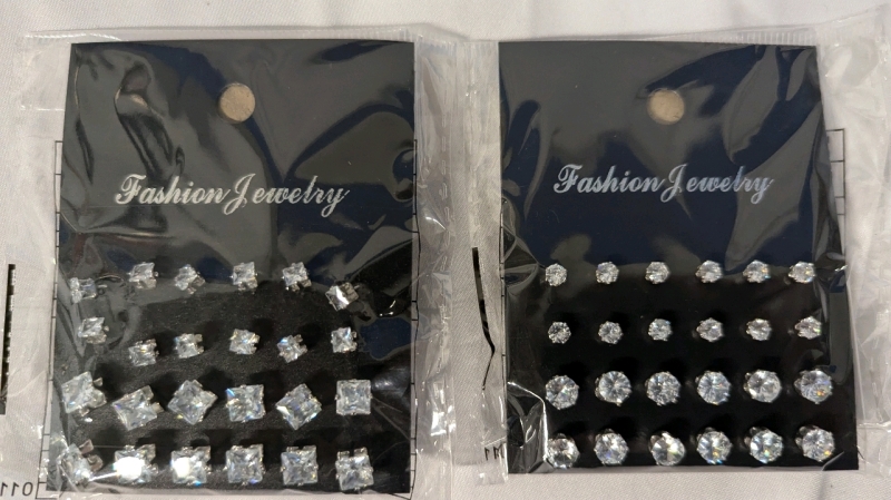 24 Sets of Fashion Jewellery Stud Earrings.