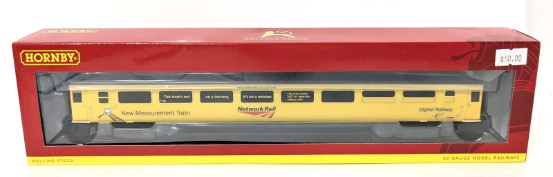 New HORNBY 00 Gauge Rolling Stock R4988 Network Rail Mk3 TSO Coach No. 975984 | Retails $50