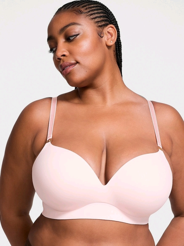 New Womens 38DD Victoria's Secret Dream Angels Smooth Wireless Push-Up Plunge Bra. Retails for $59