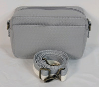 New - Thirty-One Whisper Grey Basketweave Crossbody Purse .
