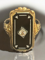 Vintage 10KT Yellow Gold Onyx and Diamond Filigree Ring - Size 6.5 Retro Art Deco 1920s 1930s 1940s