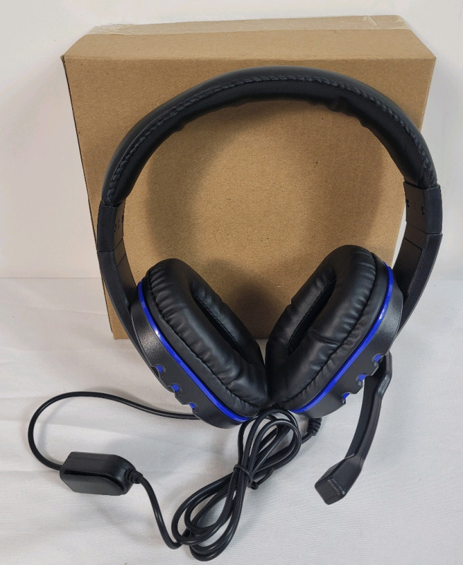 New - Wired Computer Gaming Over-Ear Headset w/Mic