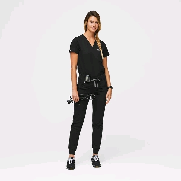 New Size Small Petit FIGS Women's High Waisted Zamora Scrub Pants Retails for $68 - Black
