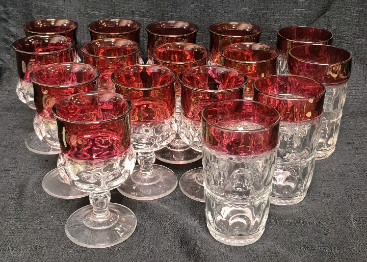 16 Kings Crown Thumb Print Pattern Glasses 5.5" to 5.75" Tall