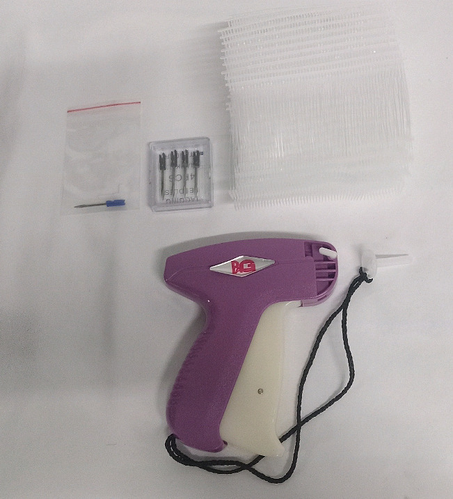 Never Used | Tagging Gun | Includes 2000 Fasteners and 5 Needles