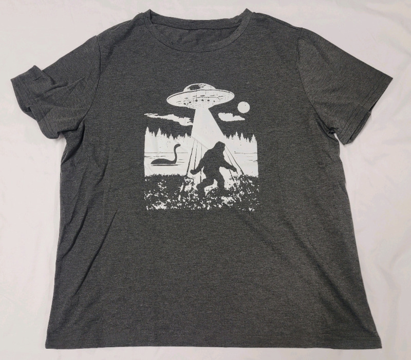 New - Size Large Bigfoot UFO Abduction T-Shirt , Grey