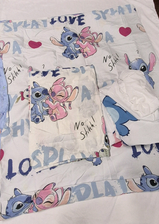 New Stitch sz Double/Full Duvet Cover Set - 2 Pillowcases 31 by 20.5" & Duvet Cover + Queen sz Fitted Sheet