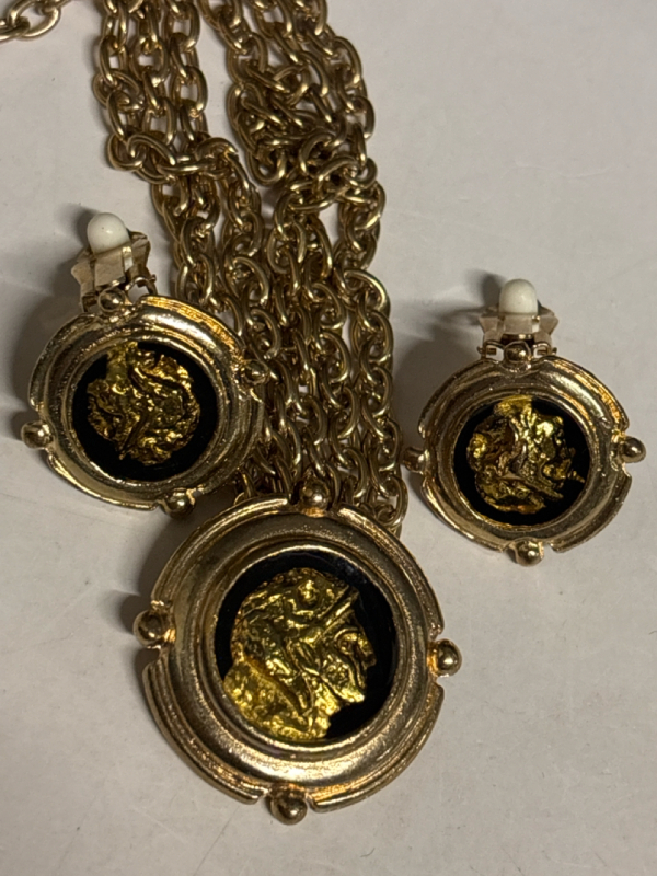 Ancient Grecian Roman Cameo Style Choker Necklace & Earrings