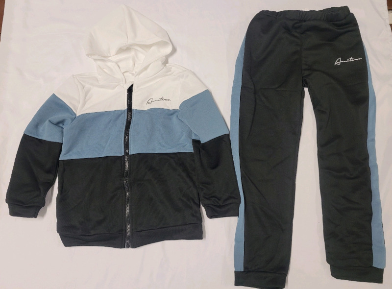 New - Size 130 Youth Track Suit . Hooded Zipper Sweat & Track Pants